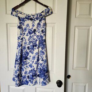 Charlotte Russe Off-the-Shoulder Skater Dress Size L